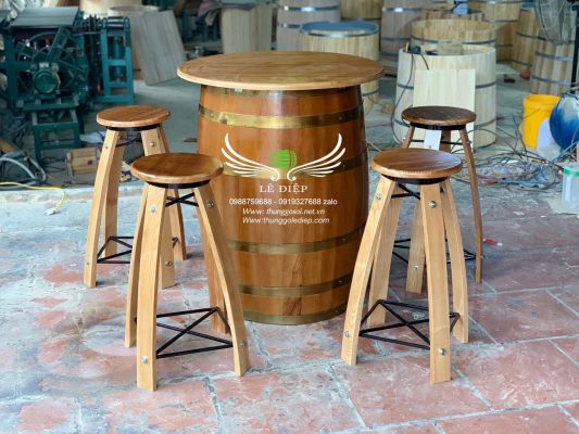 bàn thùng rượu bằng gỗ