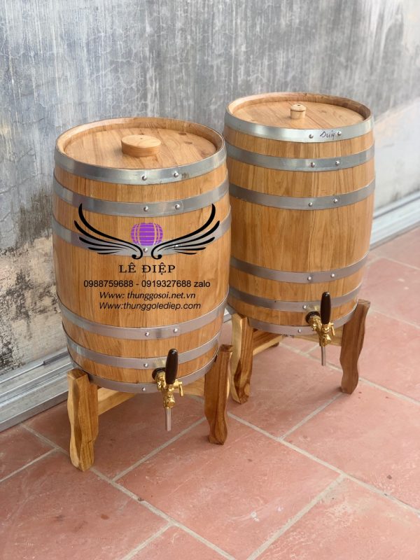 thùng ngâm rượu bằng gỗ sồi