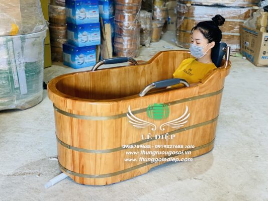 bồn tắm gỗ thông