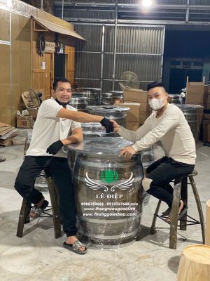 bán bàn thùng rượu trang trí