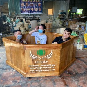 bồn tắm gỗ pơ mu